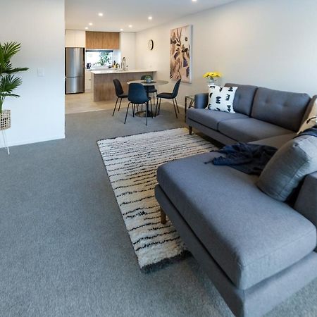 City Lights Retreat With Carpark 2 Bed 2 Bath Christchurch Exterior foto